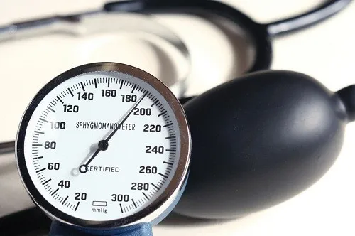 Giải đáp thắc mắc phổ biến: Huyết áp 190 có nguy hiểm không?