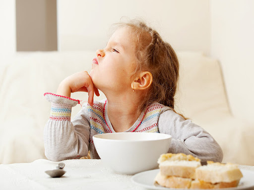 Né tránh thức ăn báo hiệu nguy cơ trẻ mắc chứng biếng ăn